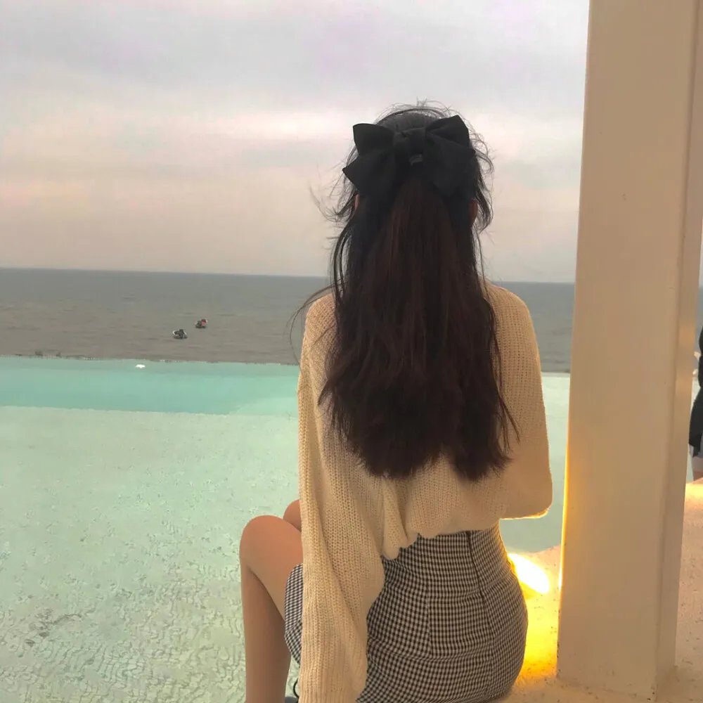 戎马香宵 封面